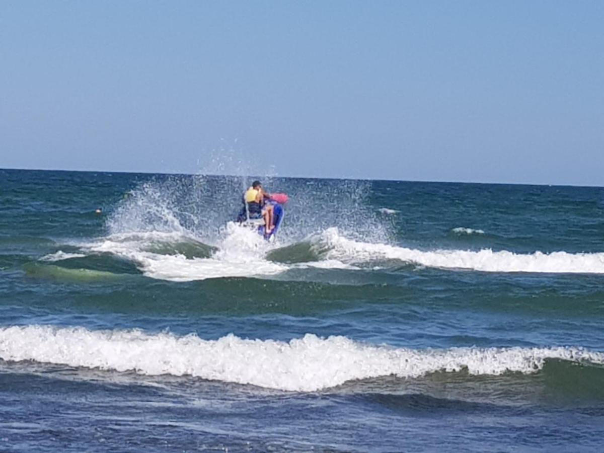 Eros Beach Resort Năvodari Екстериор снимка